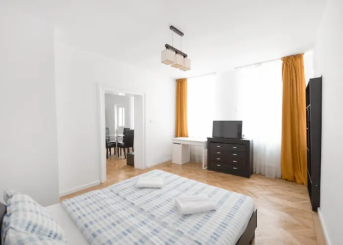 Apartment Your In Historic Center